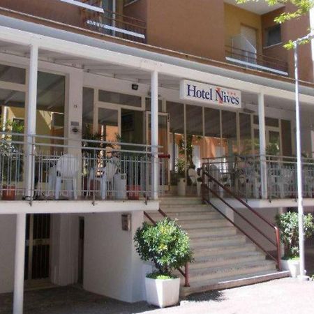 Hotel Nives Rimini Eksteriør billede