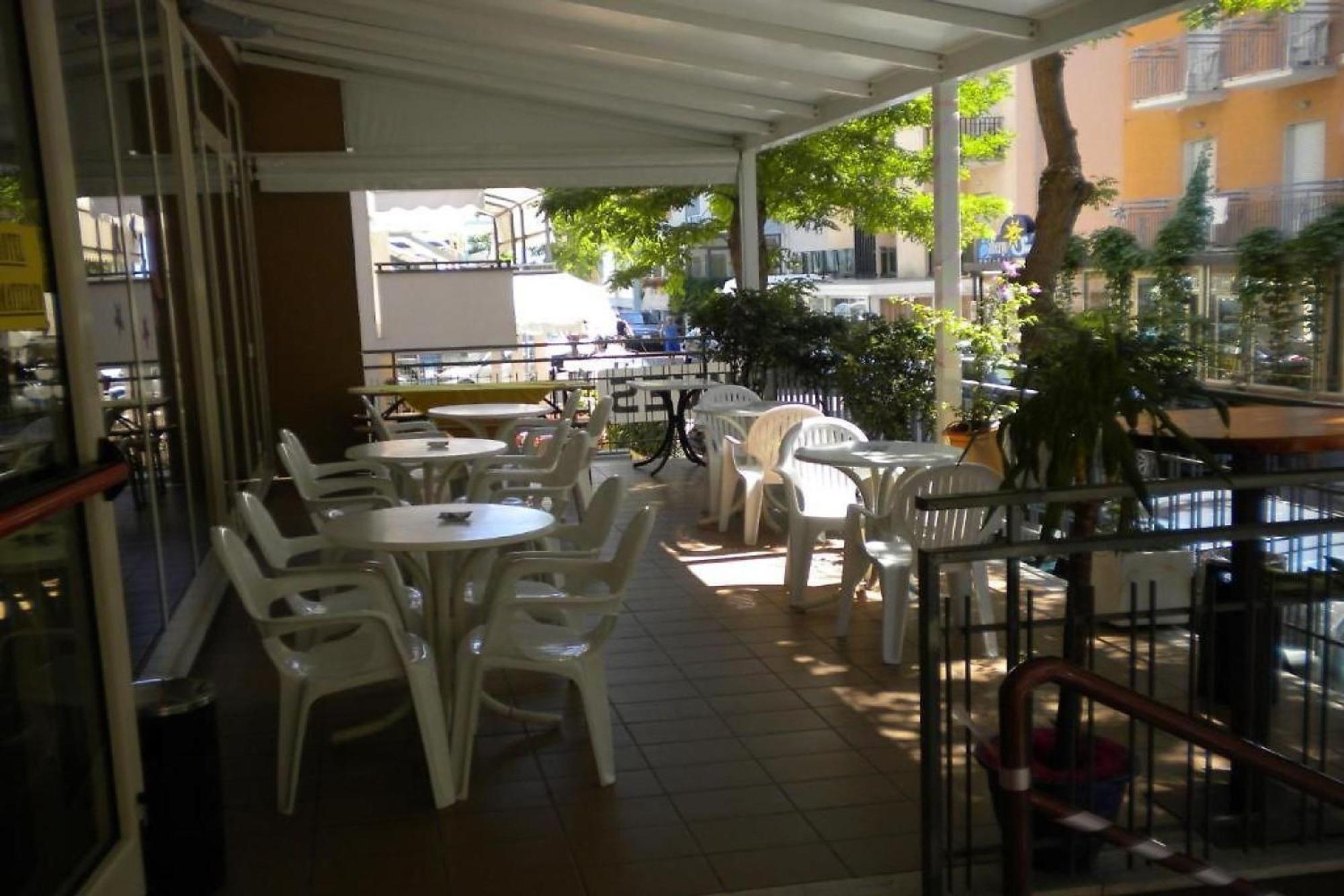 Hotel Nives Rimini Eksteriør billede