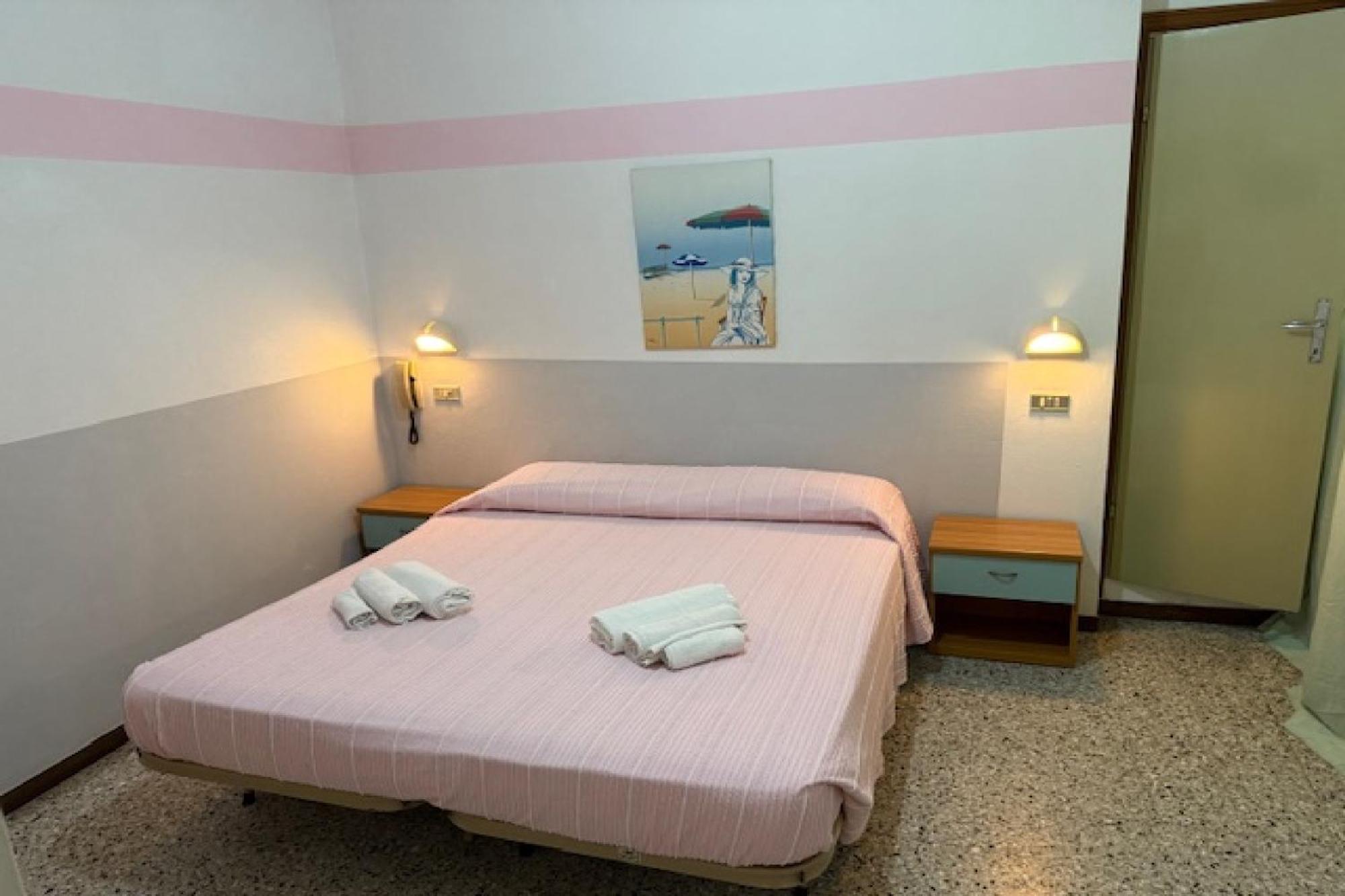 Hotel Nives Rimini Eksteriør billede
