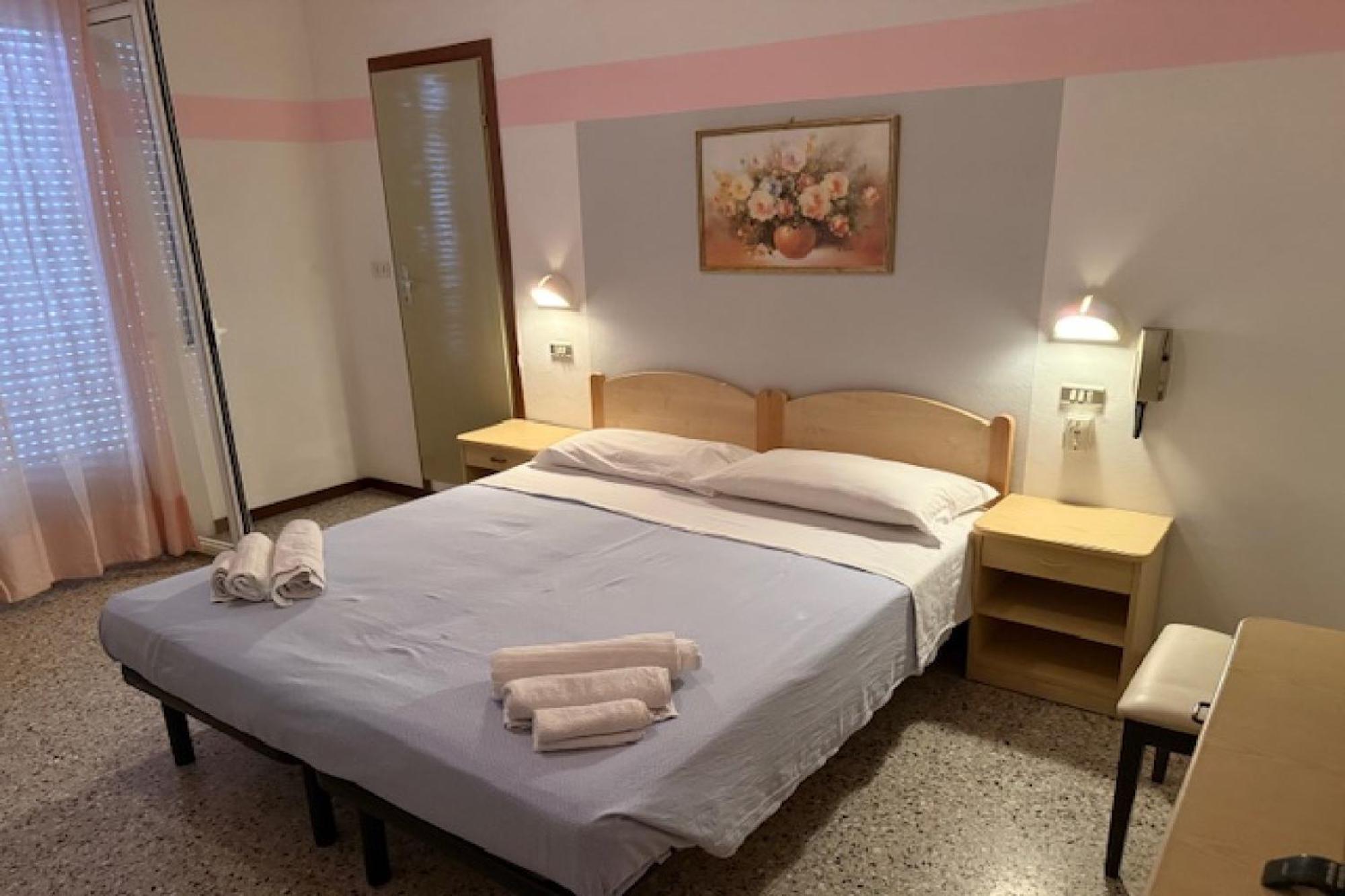 Hotel Nives Rimini Eksteriør billede